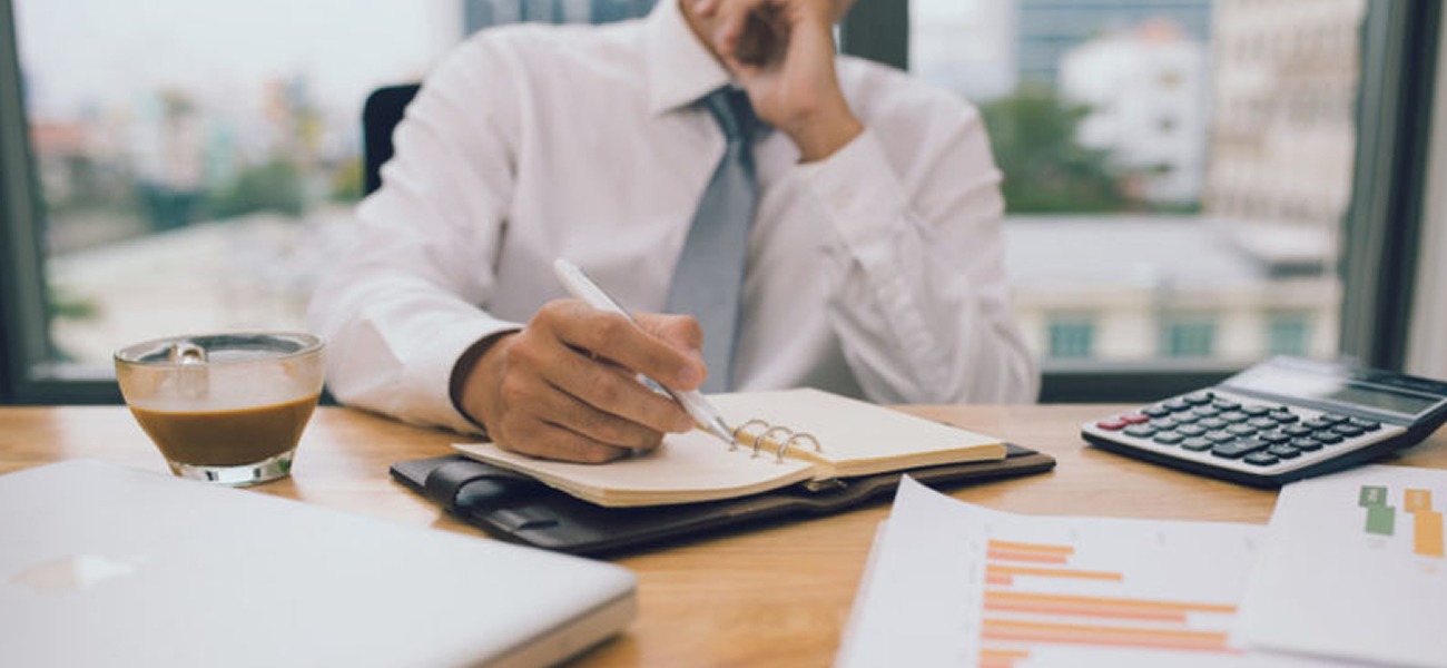 Administrador en USA 】 Salario promedio 2024