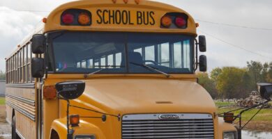 Habrá Feria de Empleos en Kissimmee para CHOFERES de buses escolares