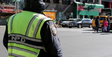 Oportunidad de empleo en Nueva York: Abren registro para ser policía de tránsito