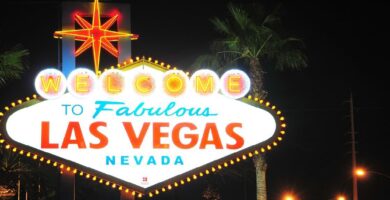 ¡Hay empleos en Las Vegas! La industria hotelera URGE de empleados