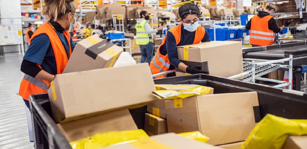 Amazon abre 250 mil empleos temporales en Estados Unidos para esta navidad: Pagarán hasta $20,50 por hora