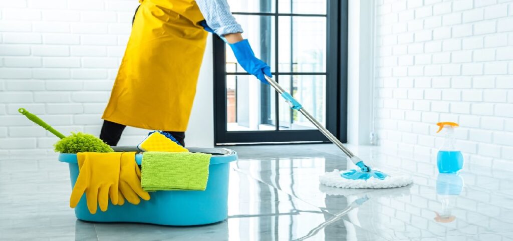 En Kissimmee, FL esta empresa tiene empleos para limpiadores de casas