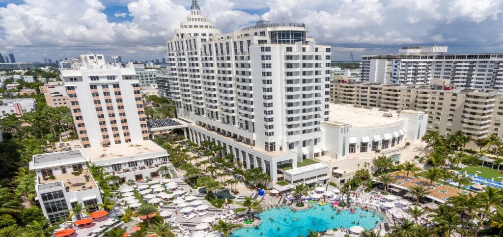 ¡Nuevos empleos en Miami Beach! Loews Hotels tiene posiciones abiertas en servicio, aplique aquí