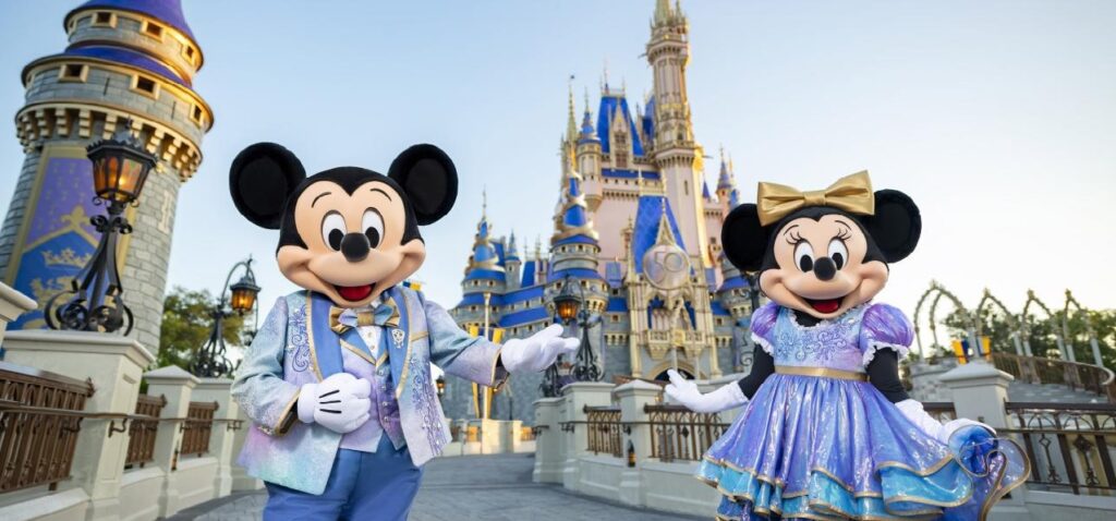 Disney World lanza empleos nocturnos para personal de limpieza en Orlando: Pagan $17/hora