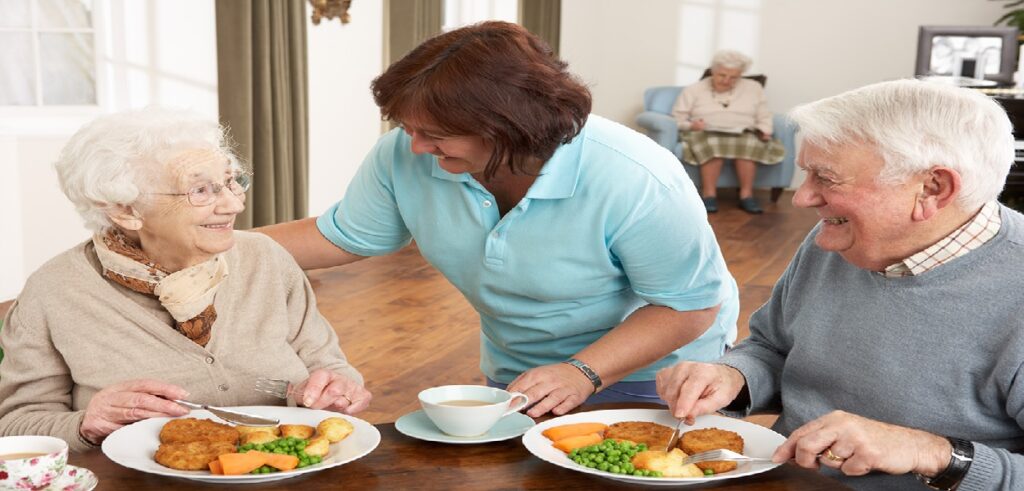 Solicitan meseros en Home de ancianos en Kendall, aplique así, oferta de empleo