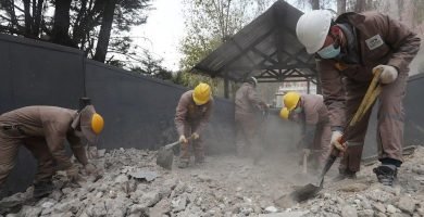 Oferta de empleo, Solicitan obreros para recoger escombros en Miami