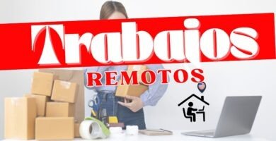 Trabajos remotos desde casa probando productos.